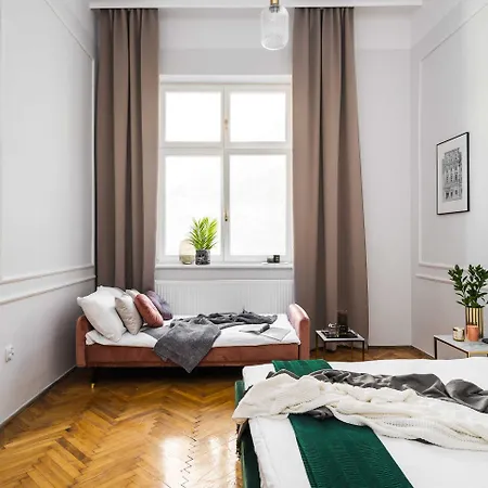 Cracovian - Loftaffair *